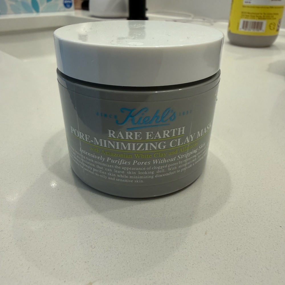 Kiehl's Rare Earth Pore-Minimizing Clay Mask